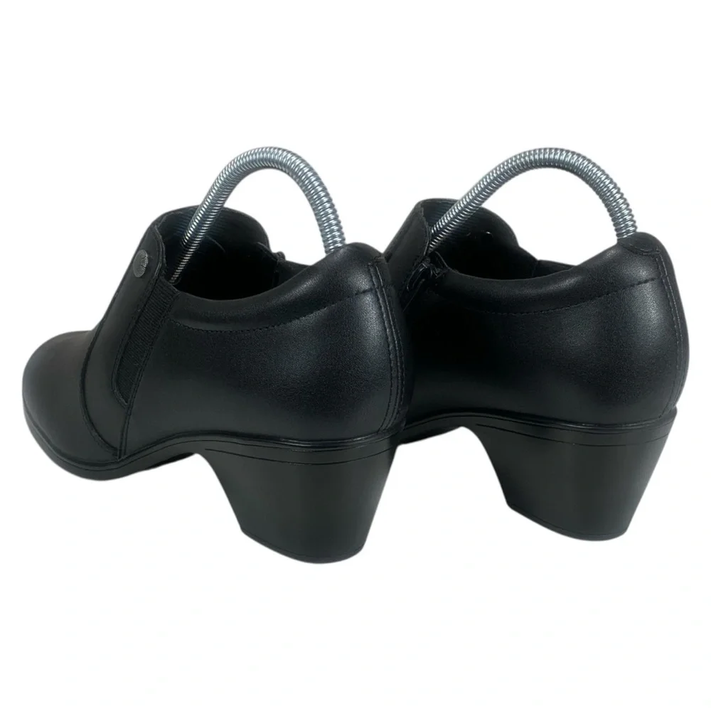 Clarks Collection Women’s 10M Black Leather‎ Heeled Slip-On Comfort Shoes